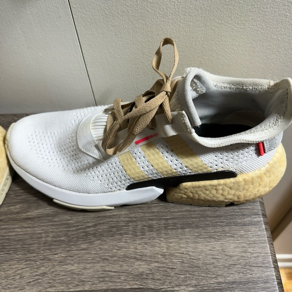 Adidas 10.5 - Picture 3 of 8